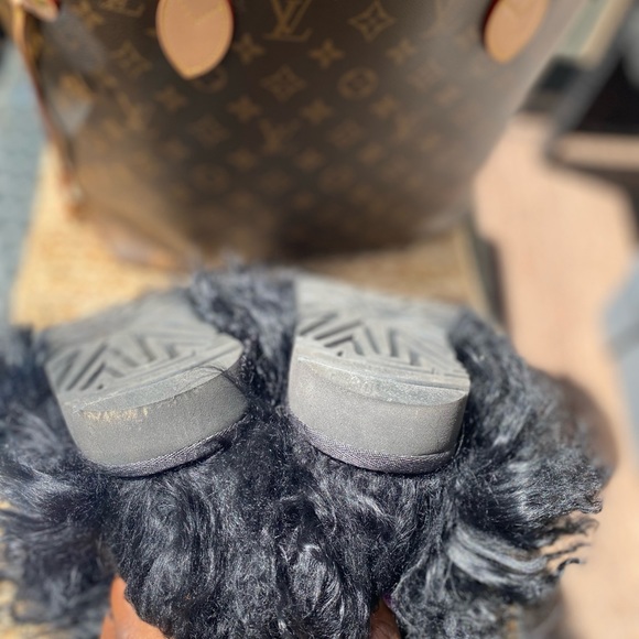 RARE!! UGG CLASSIC FLUFF MOMMA MONGOLIAN BLACK BOOTS US 8 /EU 39 / UK 6.5 - Picture 7 of 10